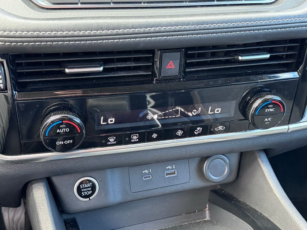 2022 Nissan Rogue SV