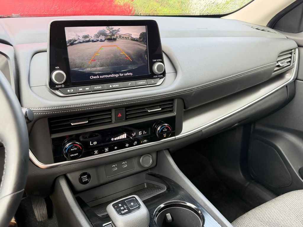 2025 Nissan Rogue SV