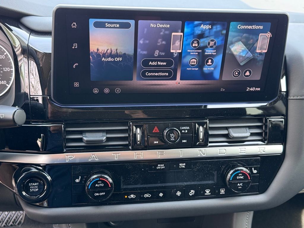 2026 Nissan Pathfinder SV