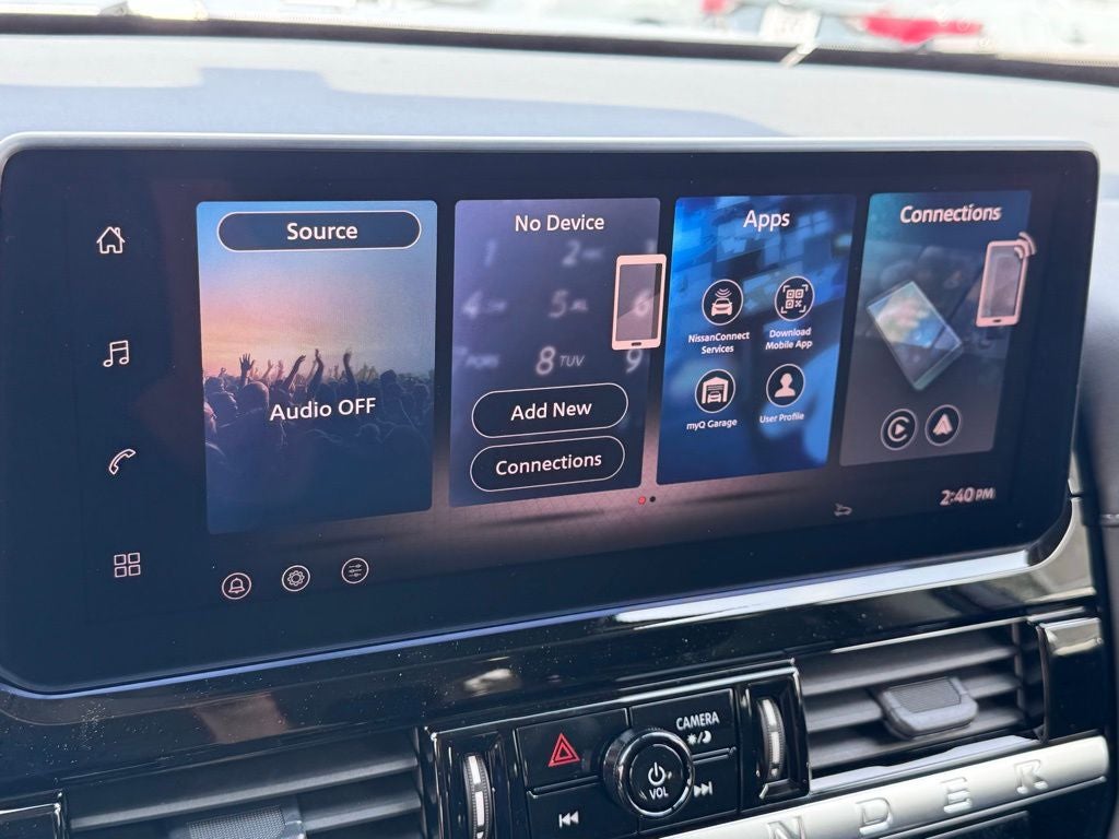 2026 Nissan Pathfinder SV