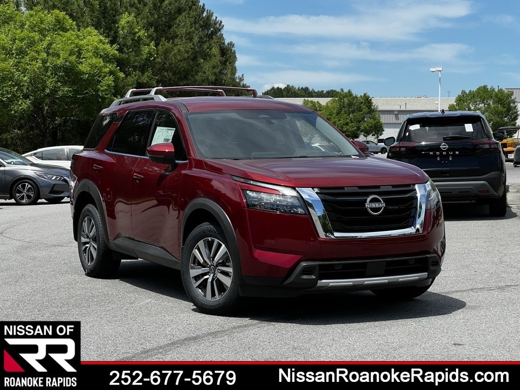 2025 Nissan Pathfinder SL