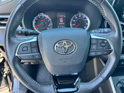 2020 Toyota Highlander LE