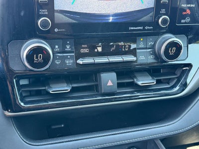 2020 Toyota Highlander LE