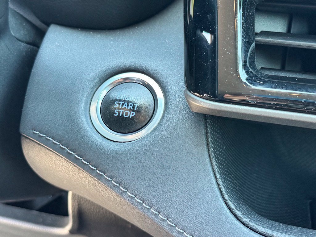 2020 Toyota Highlander LE