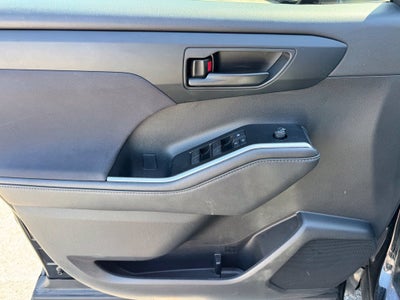 2020 Toyota Highlander LE