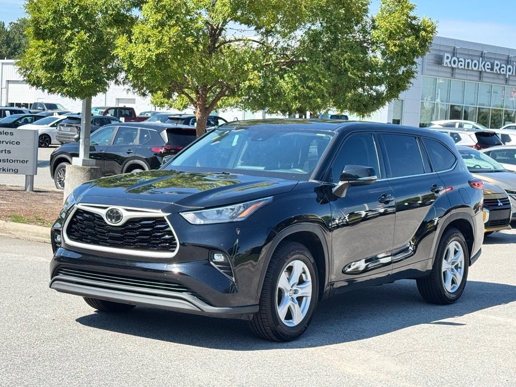 2020 Toyota Highlander LE