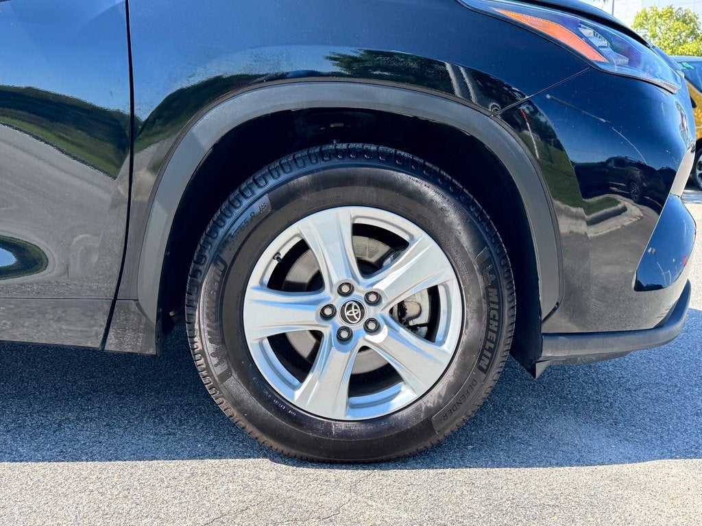 2020 Toyota Highlander LE