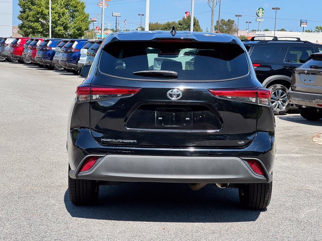 2020 Toyota Highlander LE
