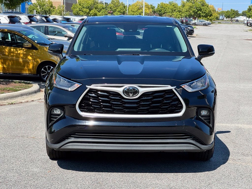 2020 Toyota Highlander LE