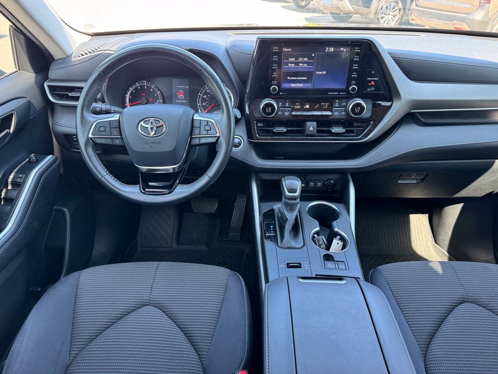 2020 Toyota Highlander LE