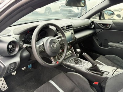 2025 Toyota GR86 Premium