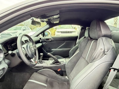 2025 Toyota GR86 Premium