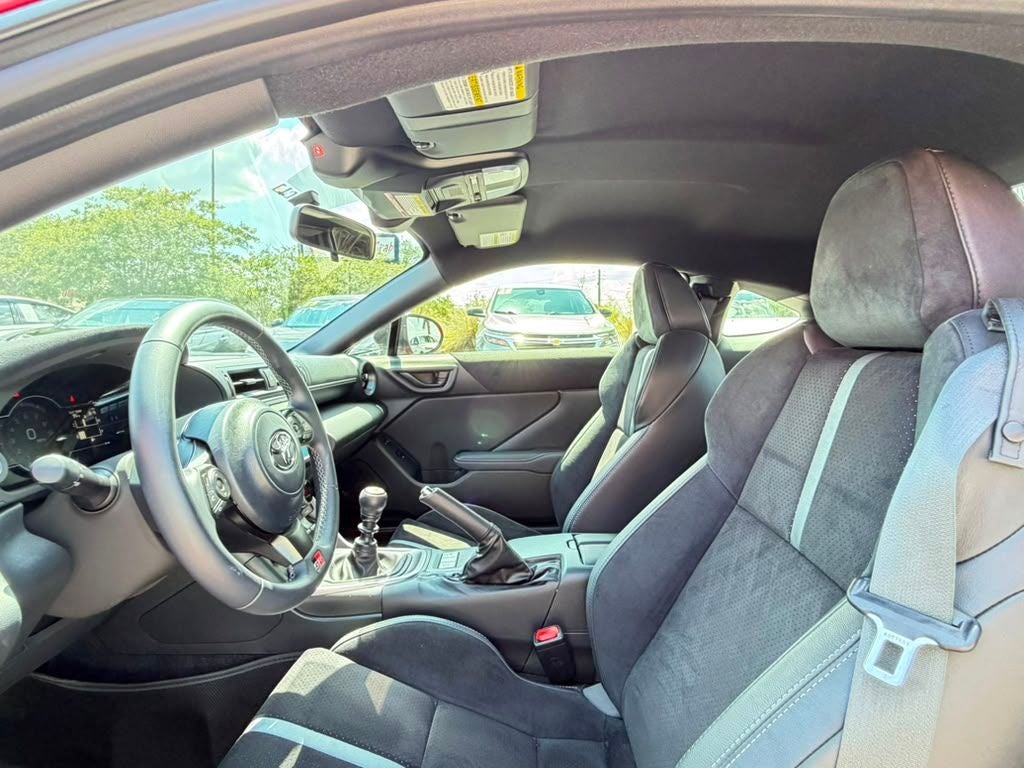 2024 Toyota GR86 Premium