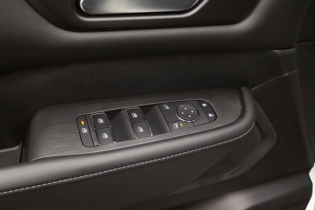 2025 Nissan Armada SV