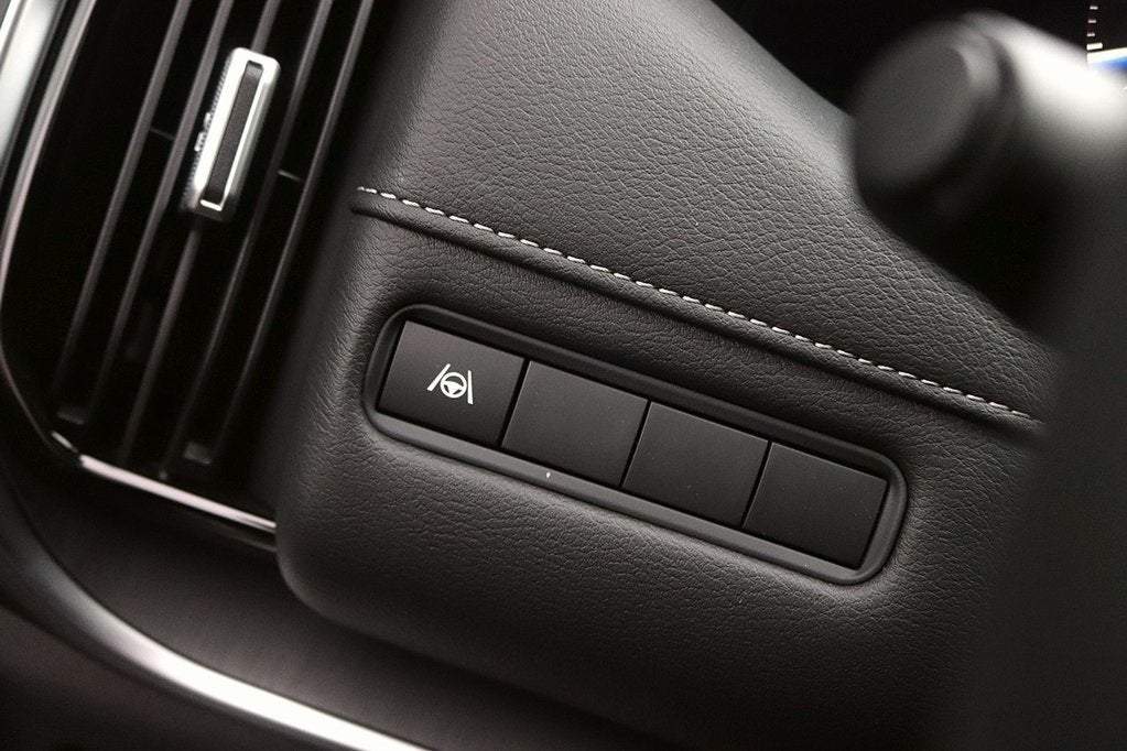 2025 Nissan Armada SV