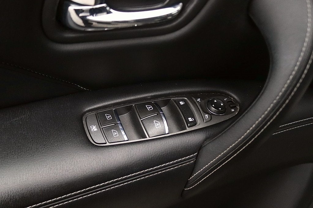 2021 INFINITI QX80 LUXE