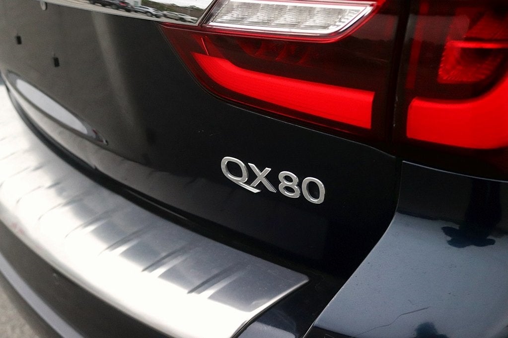 2021 INFINITI QX80 LUXE