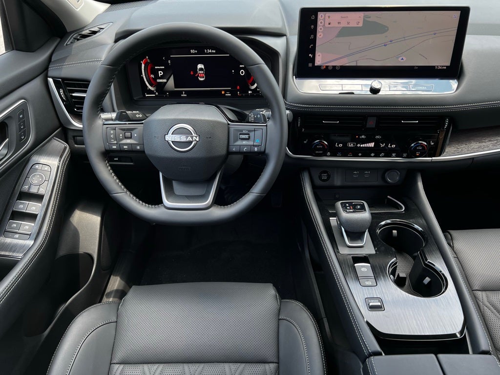 2025 Nissan Rogue Platinum