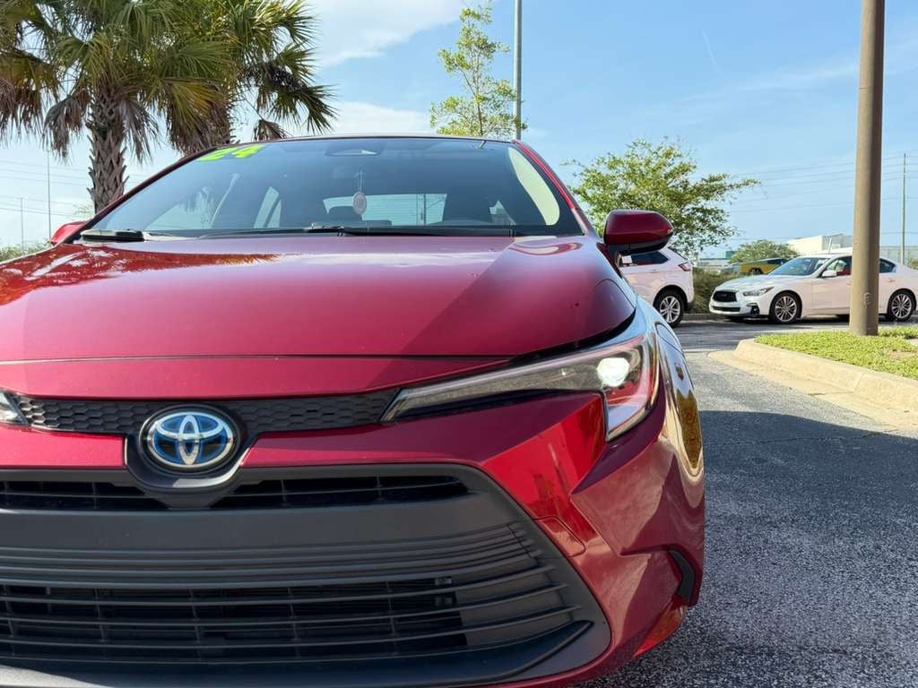 2024 Toyota Corolla Hybrid LE