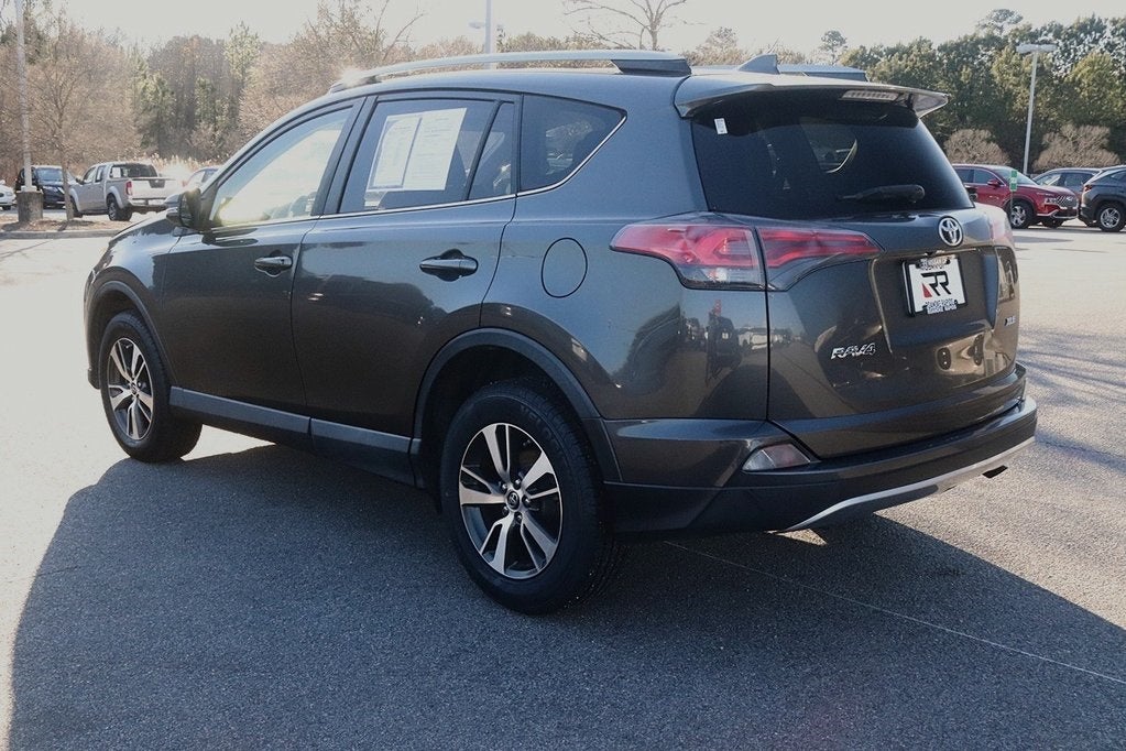 2017 Toyota RAV4 XLE