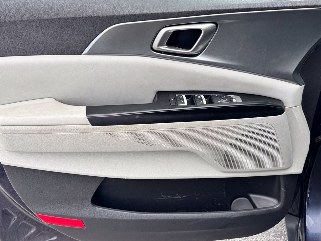 2023 Kia Carnival LX Seat Package