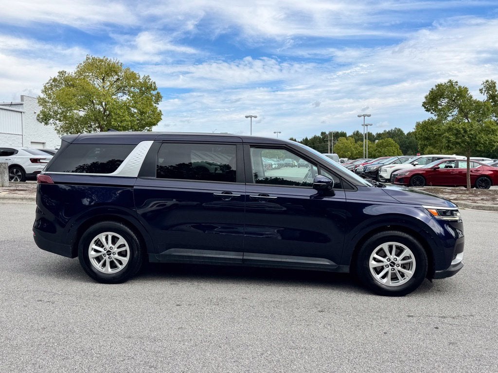 2023 Kia Carnival LX Seat Package