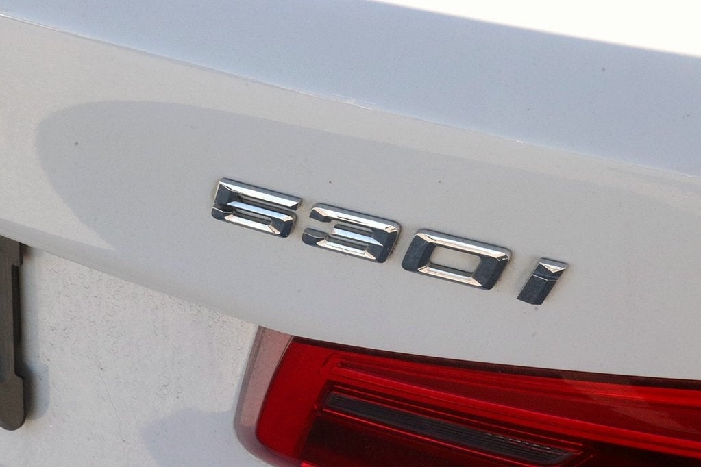 2018 BMW 5 Series 530i