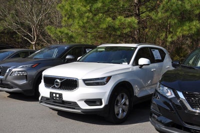 2021 Volvo XC40 Momentum
