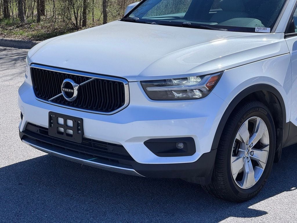 2021 Volvo XC40 Momentum