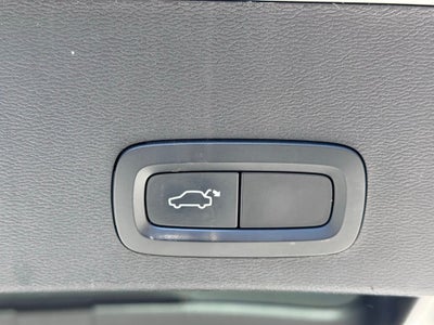 2021 Volvo XC40 Momentum