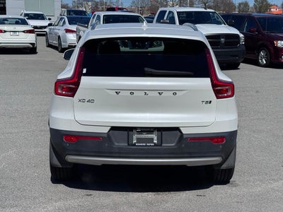 2021 Volvo XC40 Momentum