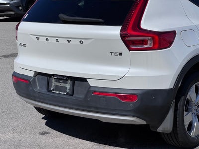 2021 Volvo XC40 Momentum