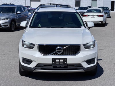 2021 Volvo XC40 Momentum