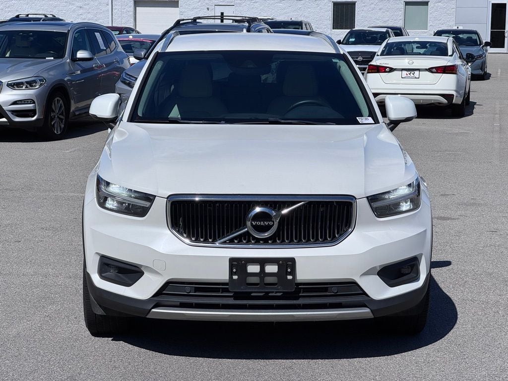 2021 Volvo XC40 Momentum